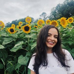 Meet your Posher, Emma